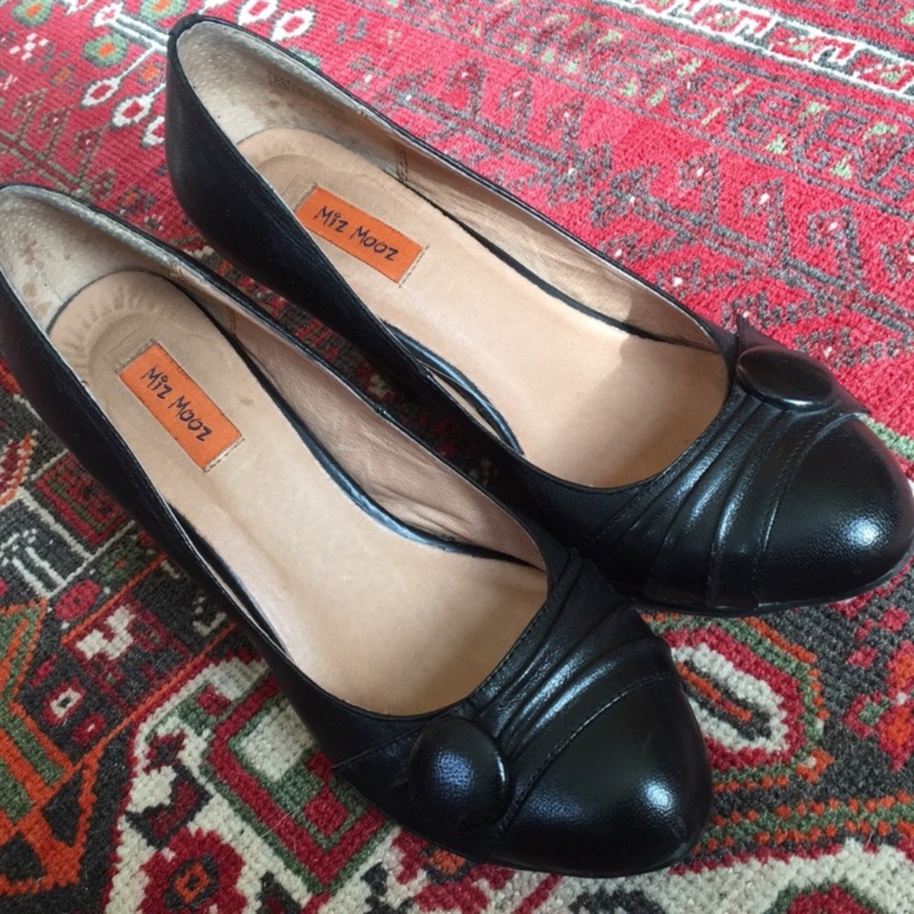 Beautiful Miz Mooze shoes! 🤗